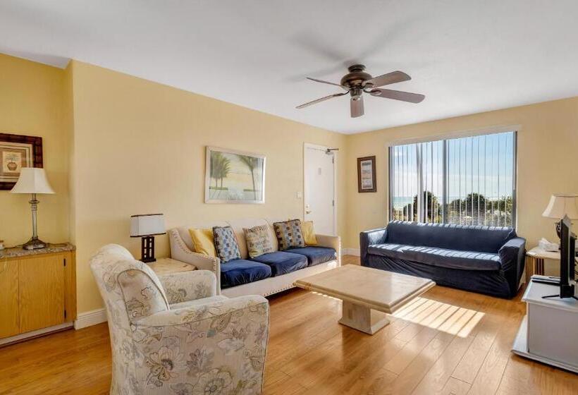 Gulf Winds Resort By Travel Resort Services