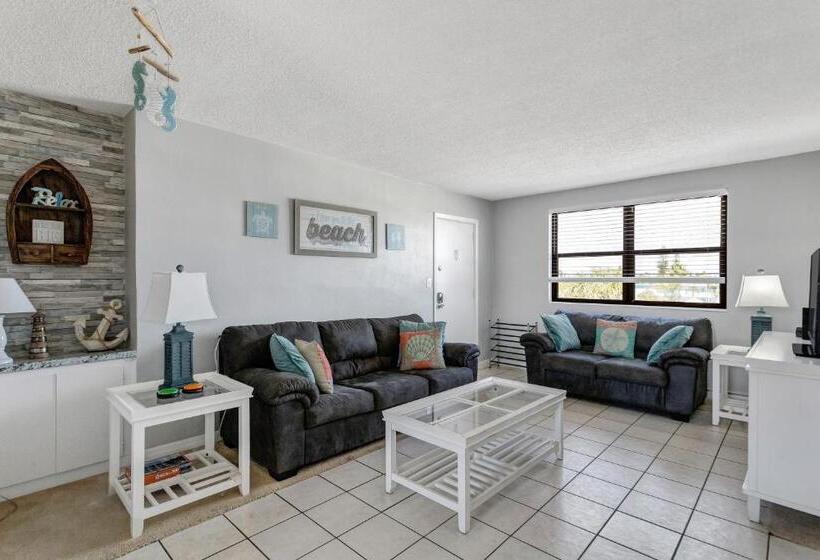 Gulf Winds Resort By Travel Resort Services