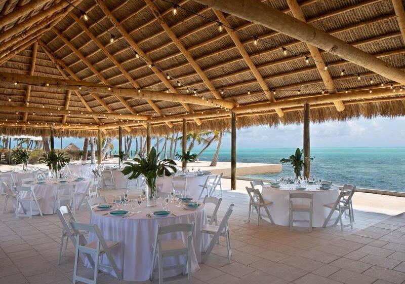 فندق Amara Cay Resort