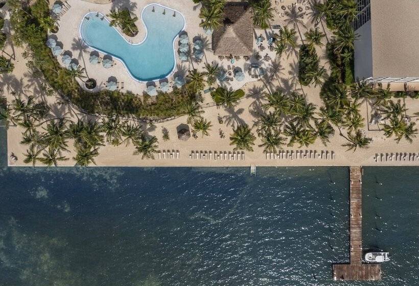 فندق Amara Cay Resort