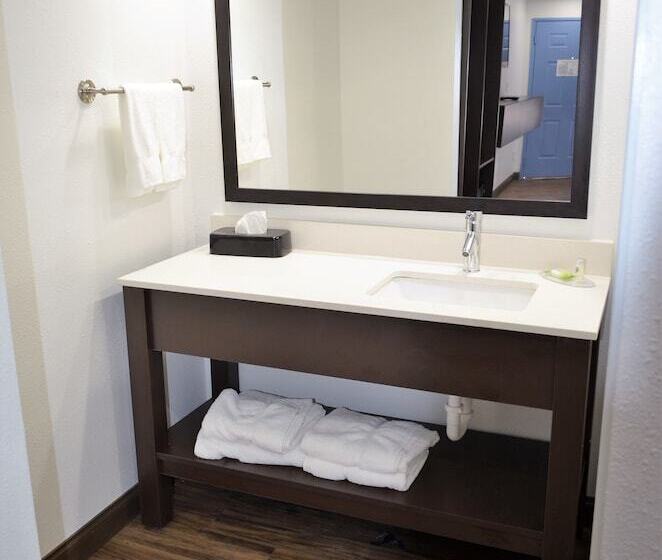 هتل Athena Inn Chattanooga