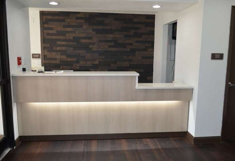 هتل Athena Inn Chattanooga