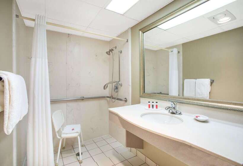 酒店 Baymont By Wyndham Hays