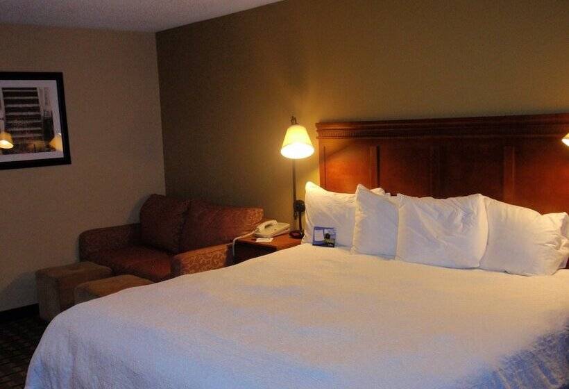 בית מלון כפרי Baymont By Wyndham Lewisville