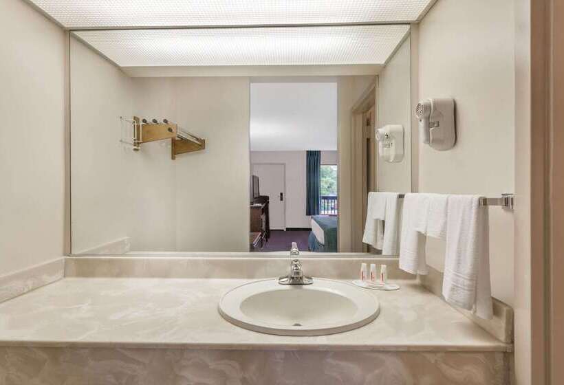 فندق Baymont By Wyndham London Ky