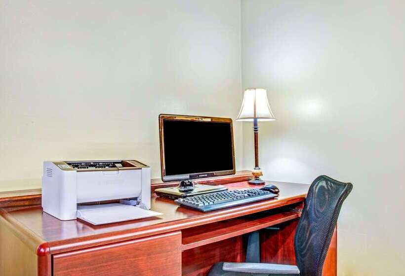 فندق Baymont By Wyndham Mcdonough