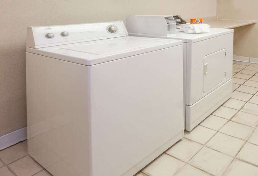 فندق Baymont By Wyndham Michigan City