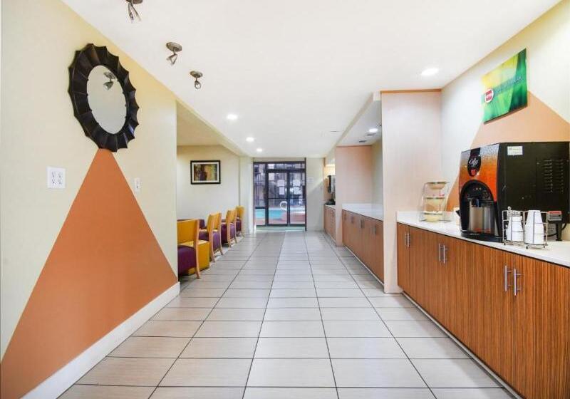 فندق Baymont By Wyndham Williamsburg