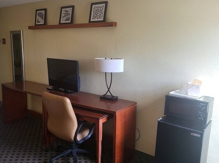 فندق Baymont By Wyndham Williamsburg