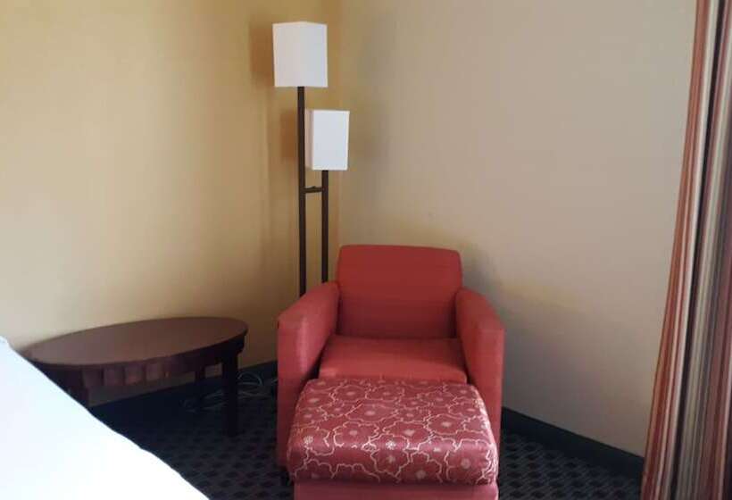 فندق Baymont By Wyndham Williamsburg