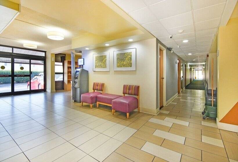 فندق Baymont By Wyndham Williamsburg