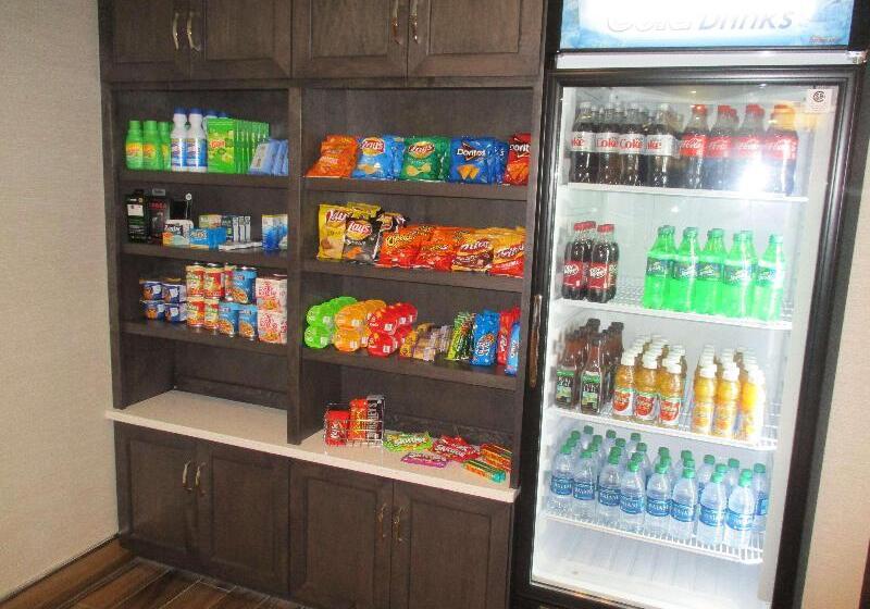 فندق Best Western Albemarle Inn