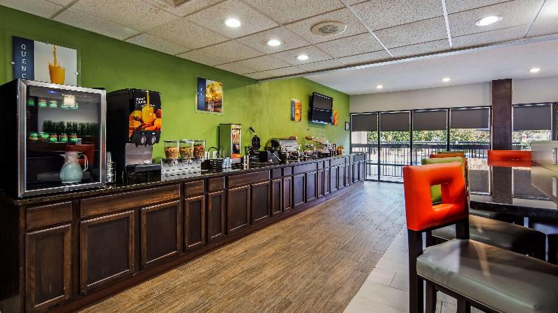 فندق Best Western Albemarle Inn