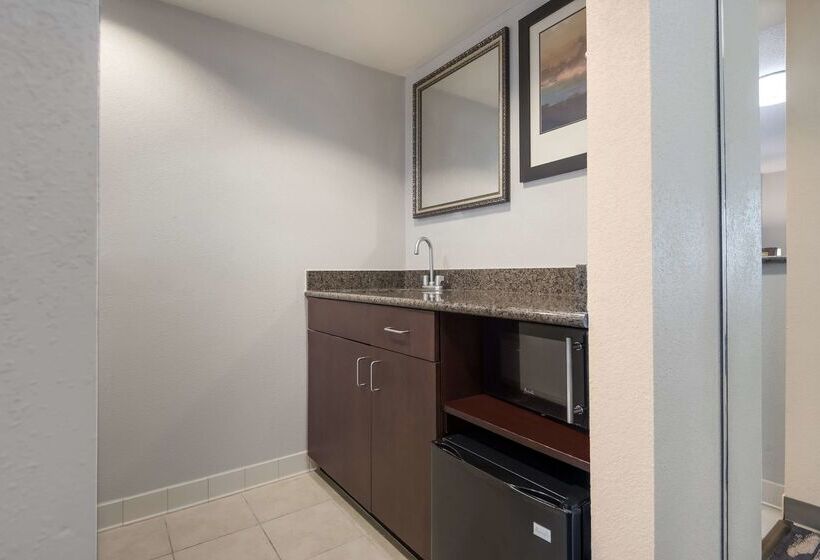 בית מלון כפרי Best Western Batesville