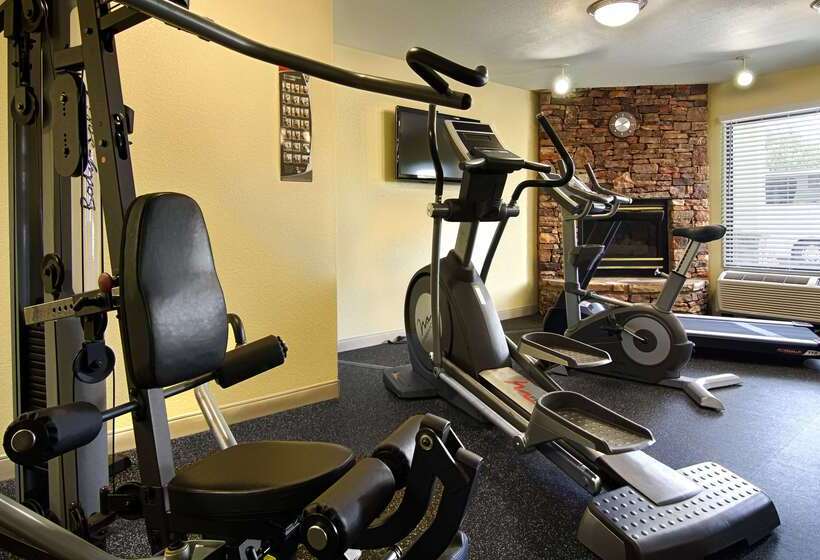 فندق Best Western Cades Cove Inn