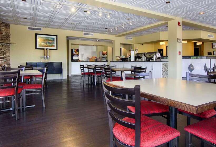 فندق Best Western Cades Cove Inn