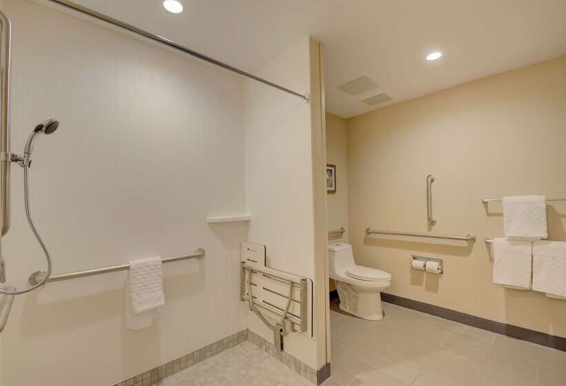 فندق Best Western Hampshire Inn & Suites