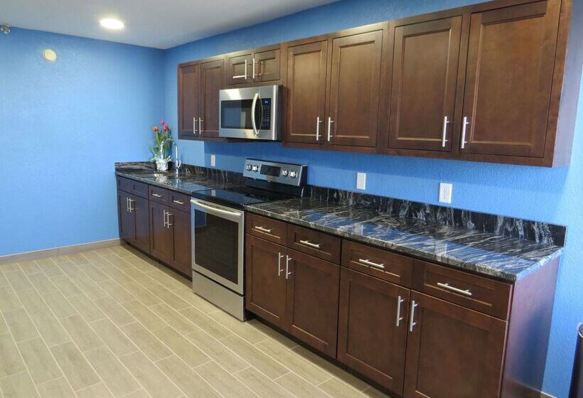 Concord Syracuse, Ascend Hotel Collection