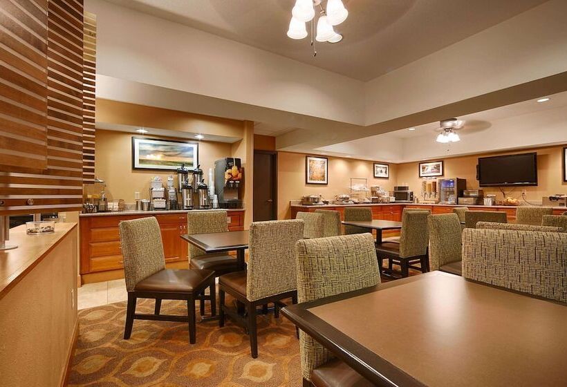 فندق Best Western Plus Mishawaka Inn
