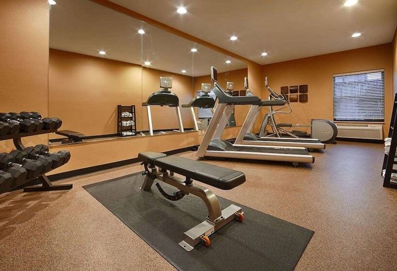 هتل Best Western Plus Mishawaka Inn