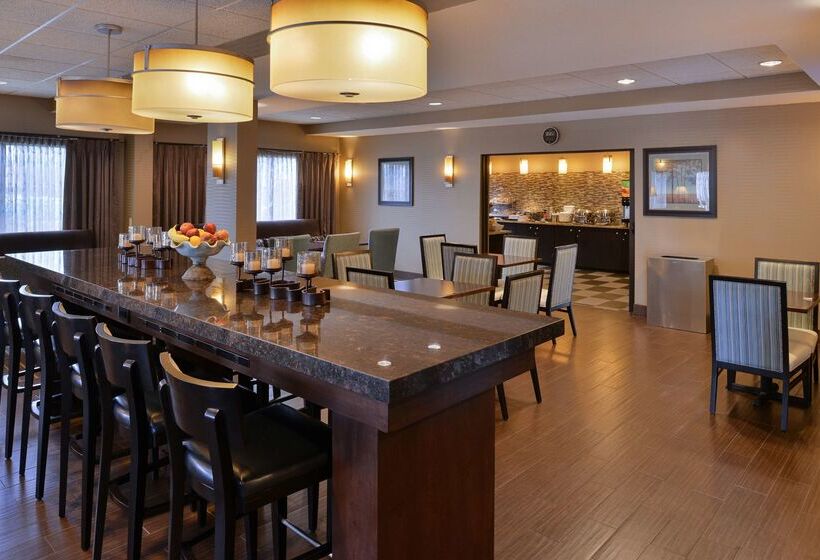 Отель Best Western Plus Wichita West Airport Inn