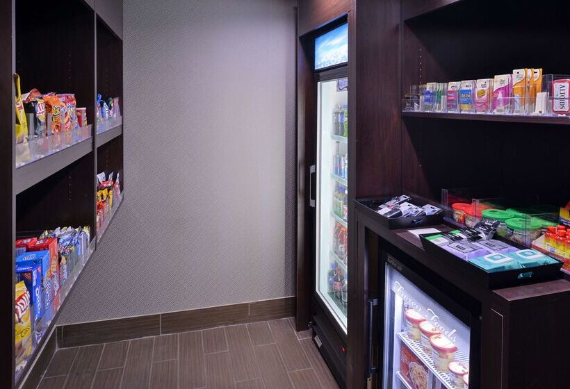 Отель Best Western Plus Wichita West Airport Inn