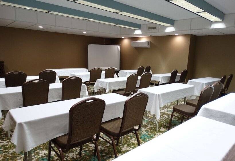 فندق Best Western Warren