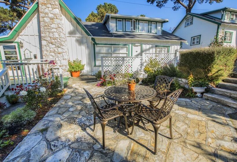 فندق Carmel Green Lantern Inn