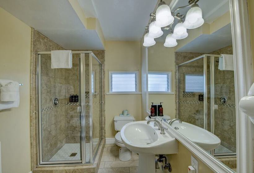 酒店 Carmel Green Lantern Inn