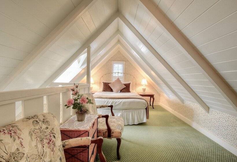 فندق Carmel Green Lantern Inn