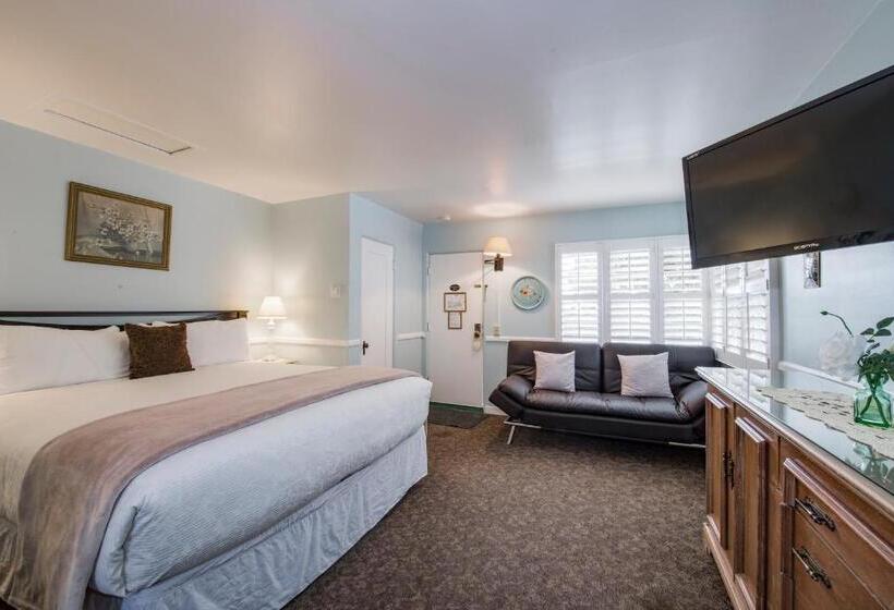 فندق Carmel Green Lantern Inn