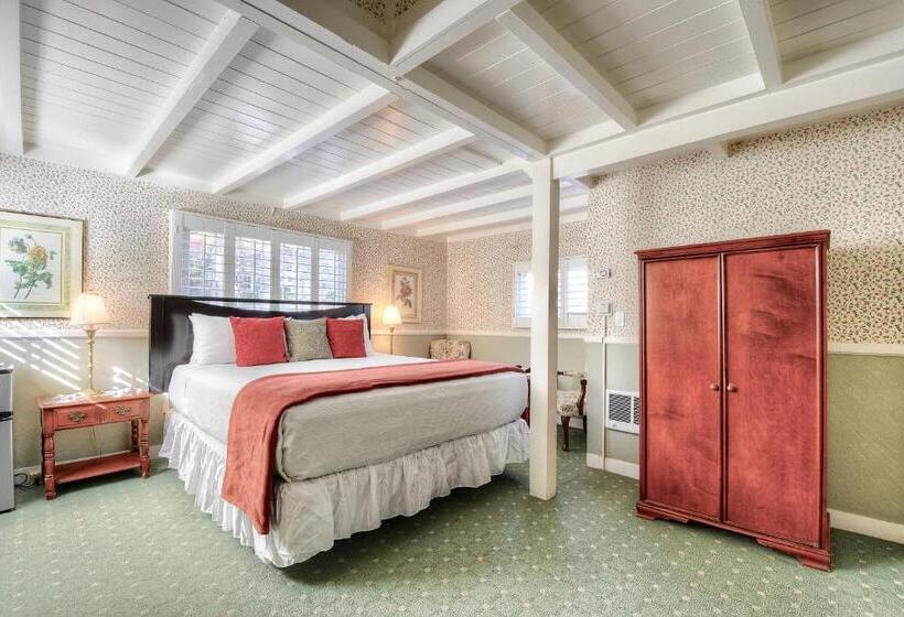 فندق Carmel Green Lantern Inn