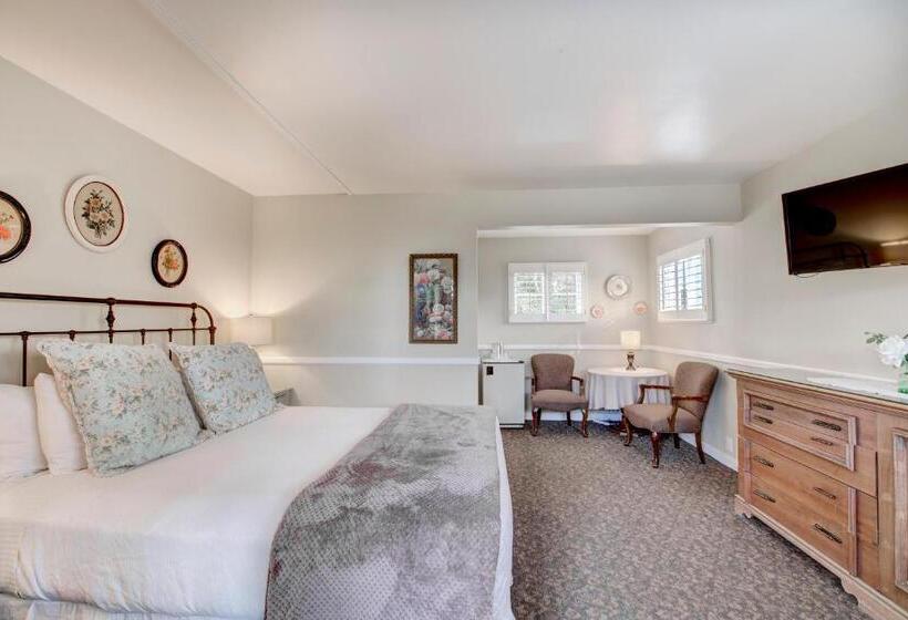 ホテル Carmel Green Lantern Inn