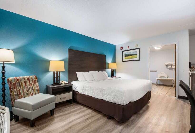 فندق Clarion Inn Cleveland Near University