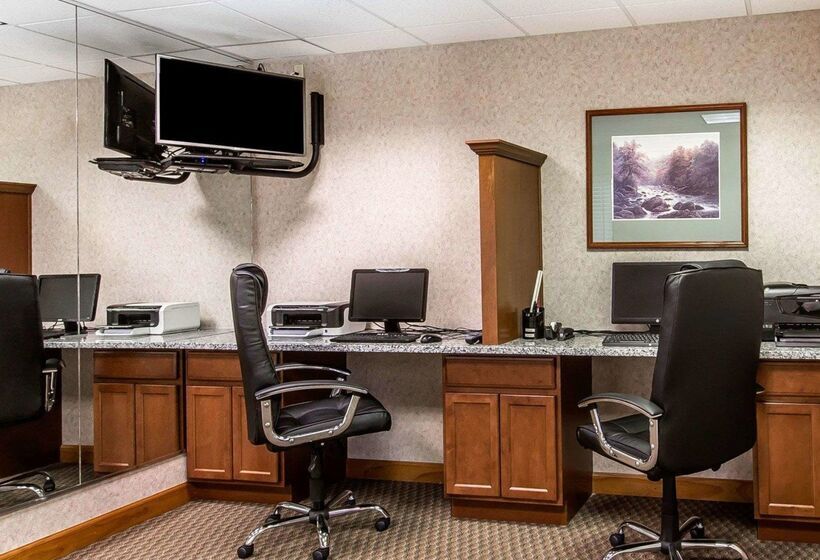 هتل Clarion Inn Near Lookout Mountain