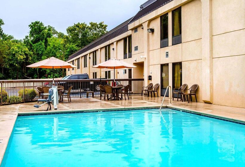 هتل Clarion Inn Near Lookout Mountain