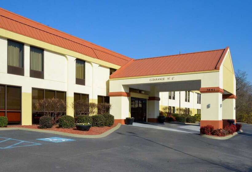 هتل Clarion Inn Near Lookout Mountain