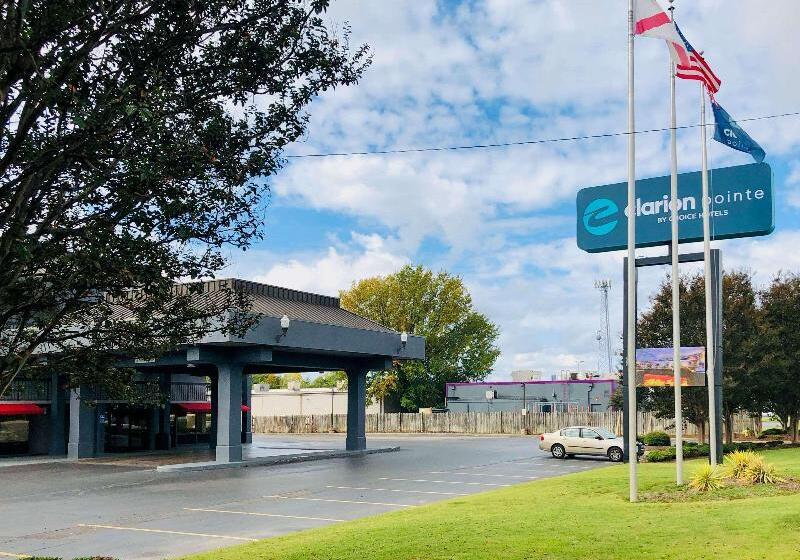 Отель Clarion Pointe Huntsville Research Park