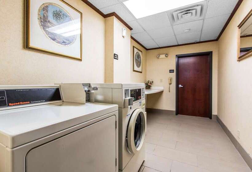 هتل Comfort Inn & Suites Ardmore