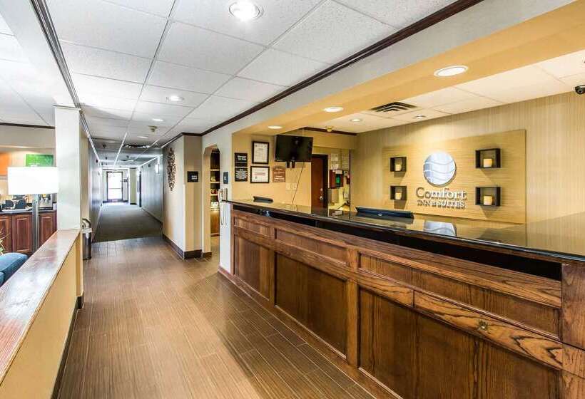 هتل Comfort Inn & Suites Ardmore