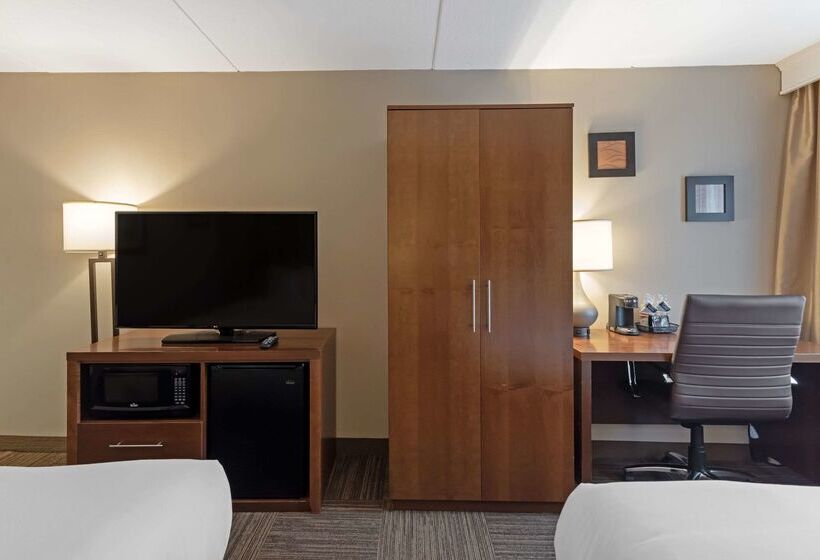 בית מלון כפרי Comfort Inn