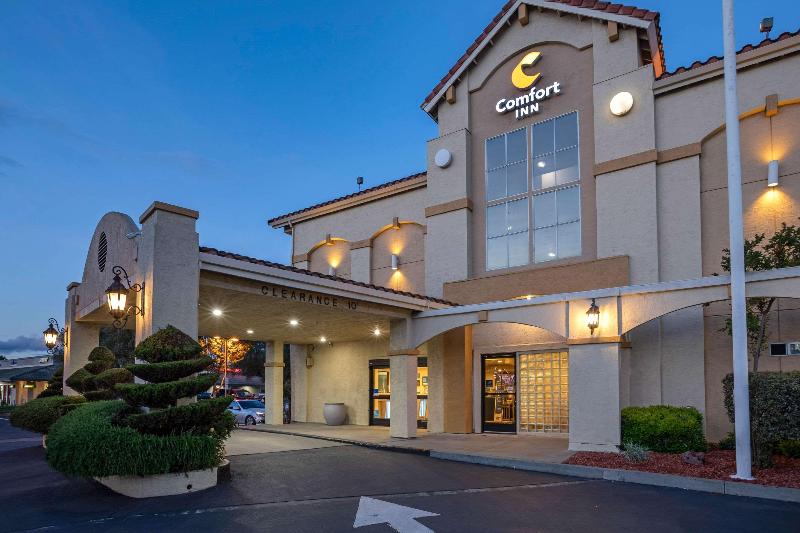 ホテル Comfort Inn Fairfield Napa Valley Area