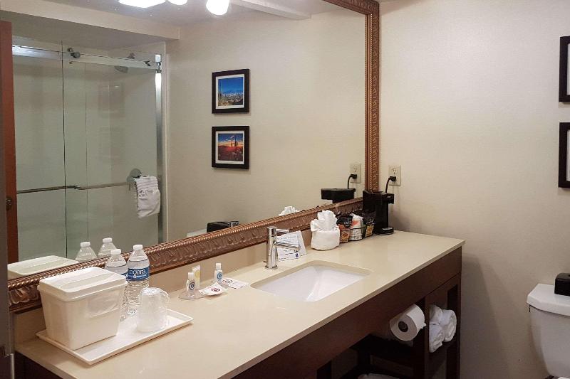 هتل Comfort Inn I 10 West At 51st Ave