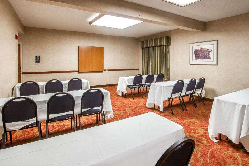 هتل Comfort Inn I 10 West At 51st Ave