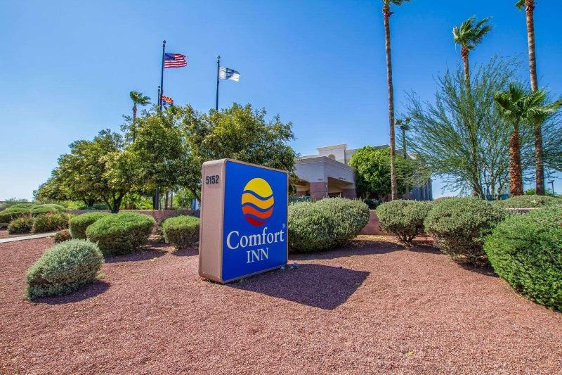 هتل Comfort Inn I 10 West At 51st Ave