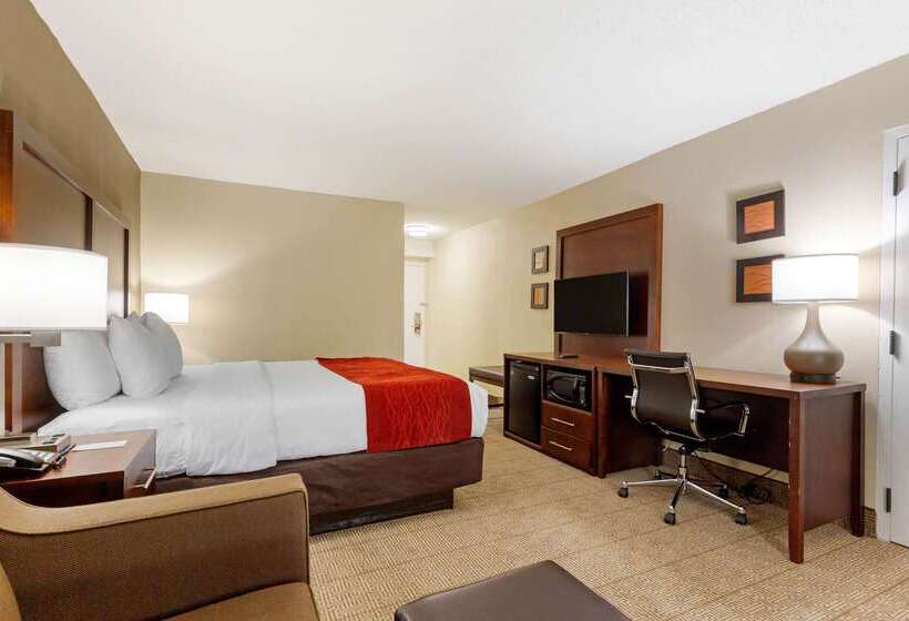 בית מלון כפרי Comfort Inn & Suites Durham Near Duke University