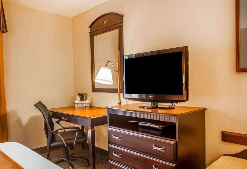 فندق Comfort Inn & Suites Somerset  New Brunswick