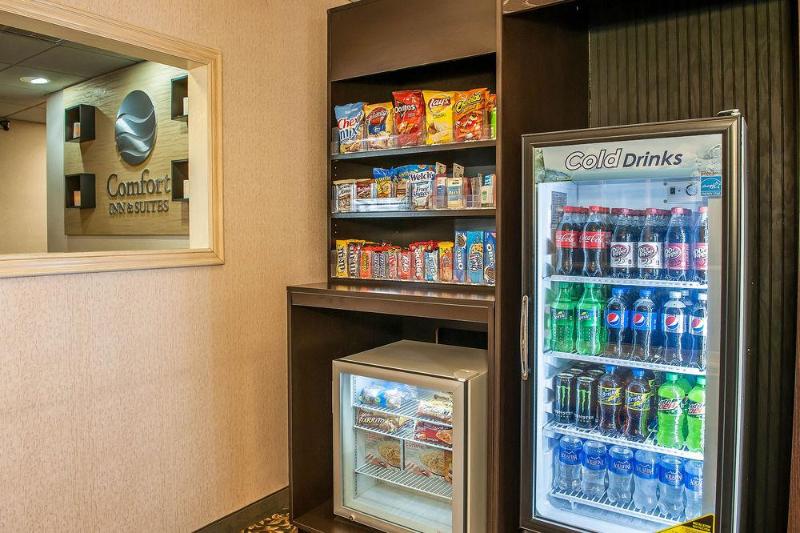 فندق Comfort Inn & Suites Warsaw Near Us30
