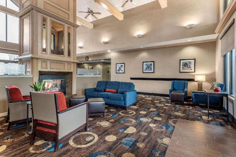 فندق Comfort Inn & Suites Warsaw Near Us30