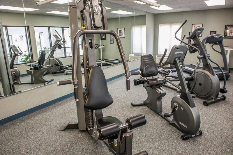 فندق Comfort Inn & Suites Warsaw Near Us30